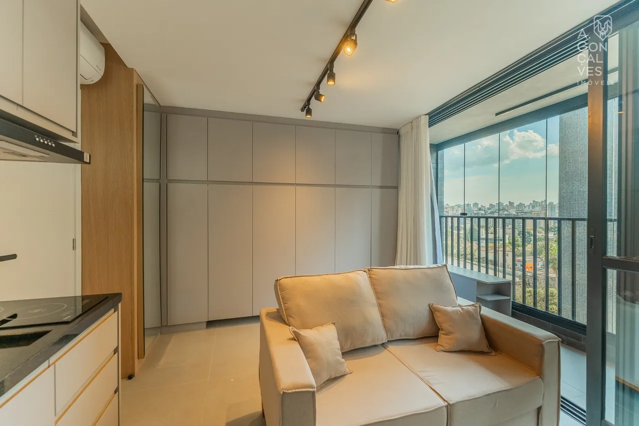 Furnished 37 m² apartment with 1 bedroom and glass balcony — photo 11