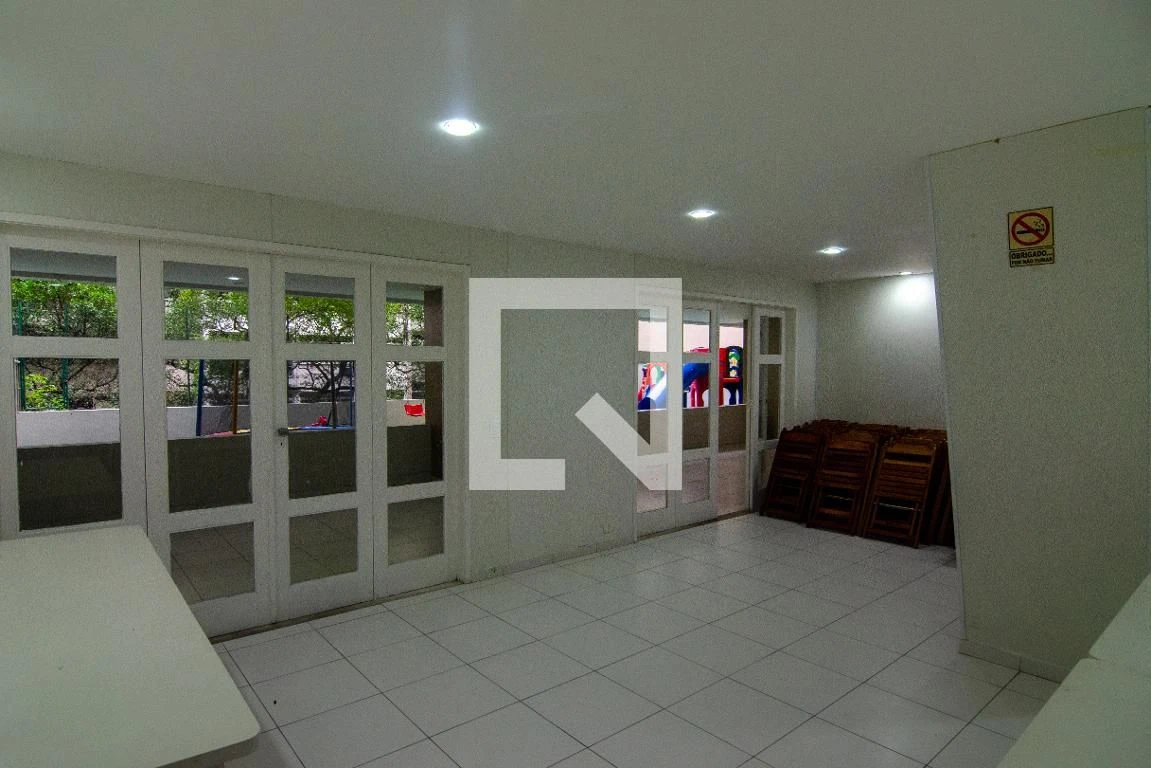 Furnished apartment, 166 m², with floor-to-ceiling windows — photo 17