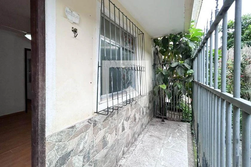 House, 50 m², with wood or laminate floors — photo 4