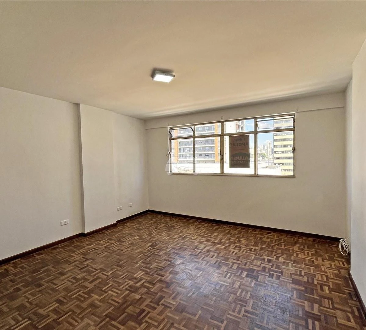 Apartment, 22 m², with wood or laminate floors — photo 4