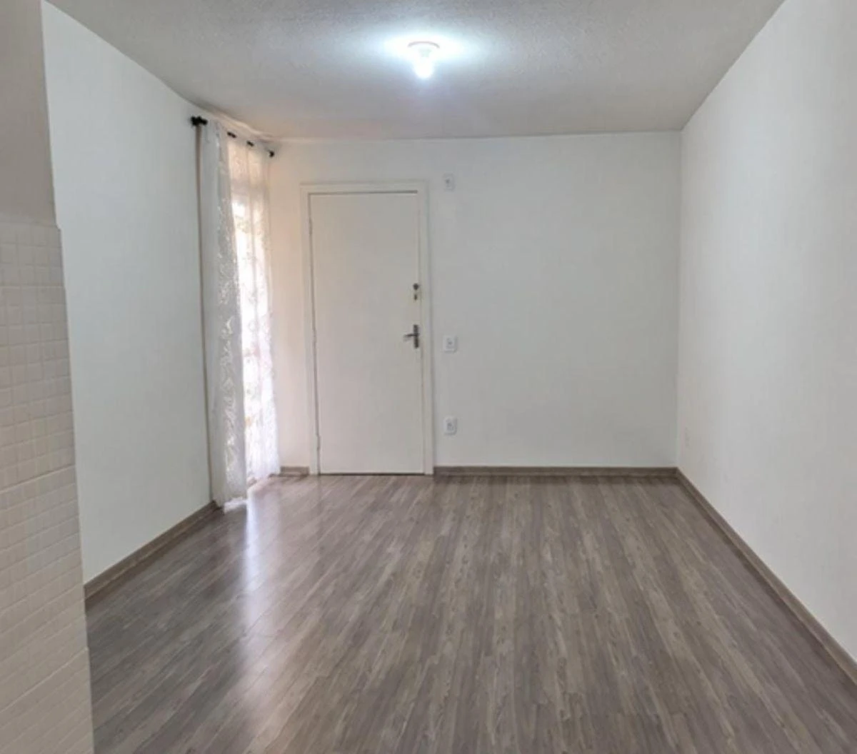 Apartamento 2 quartos com 1 vaga coberta e sacada