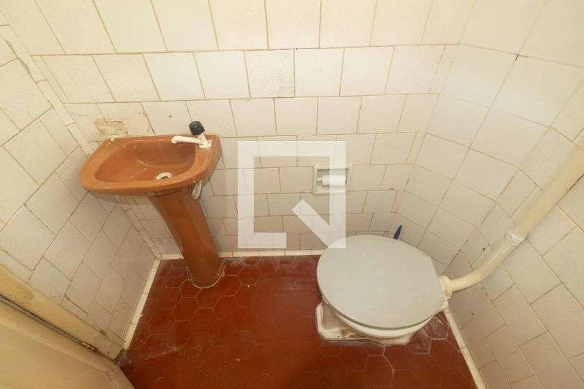Apartamento de 70 m² com 1 quarto e varanda