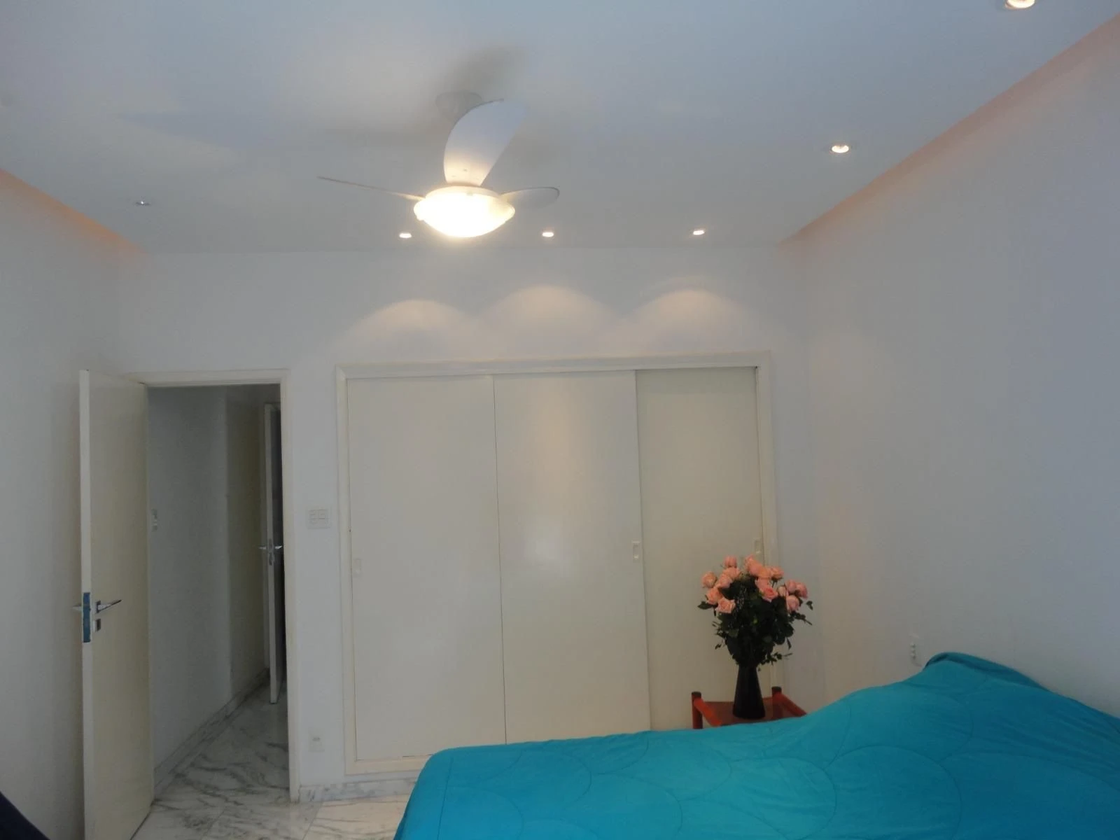 Apartamento mobiliado com 4 quartos e cozinha fechada — photo 50