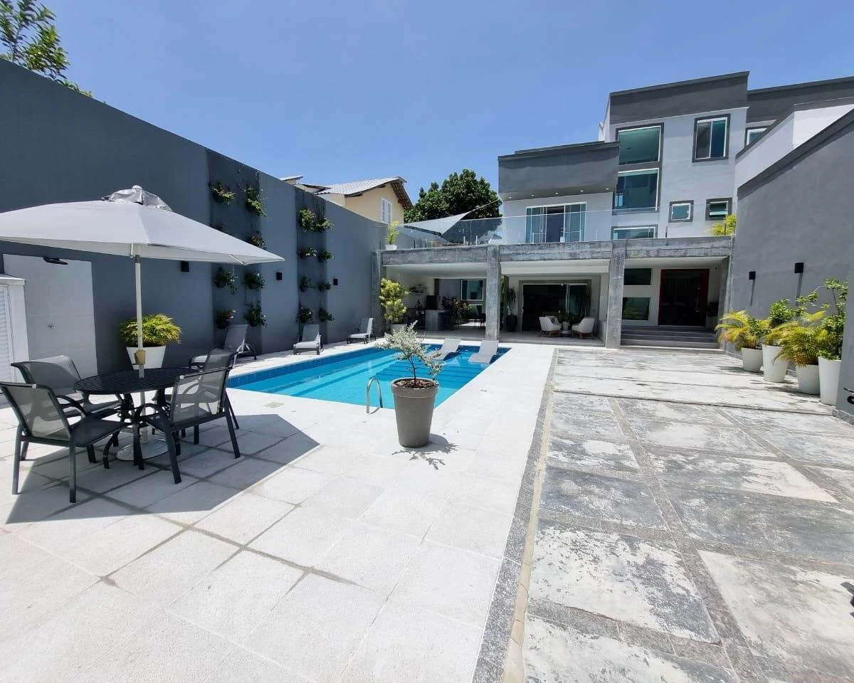 Furnished house with 5 bedrooms and 1100 m² — photo 8