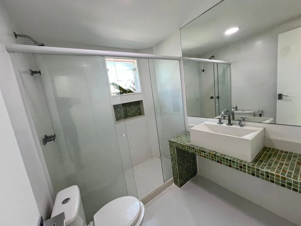 Furnished triplex home with 4 en-suites and 4 parking — photo 18