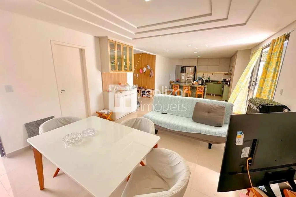 300 m² duplex apartment with 2 suites — photo 2