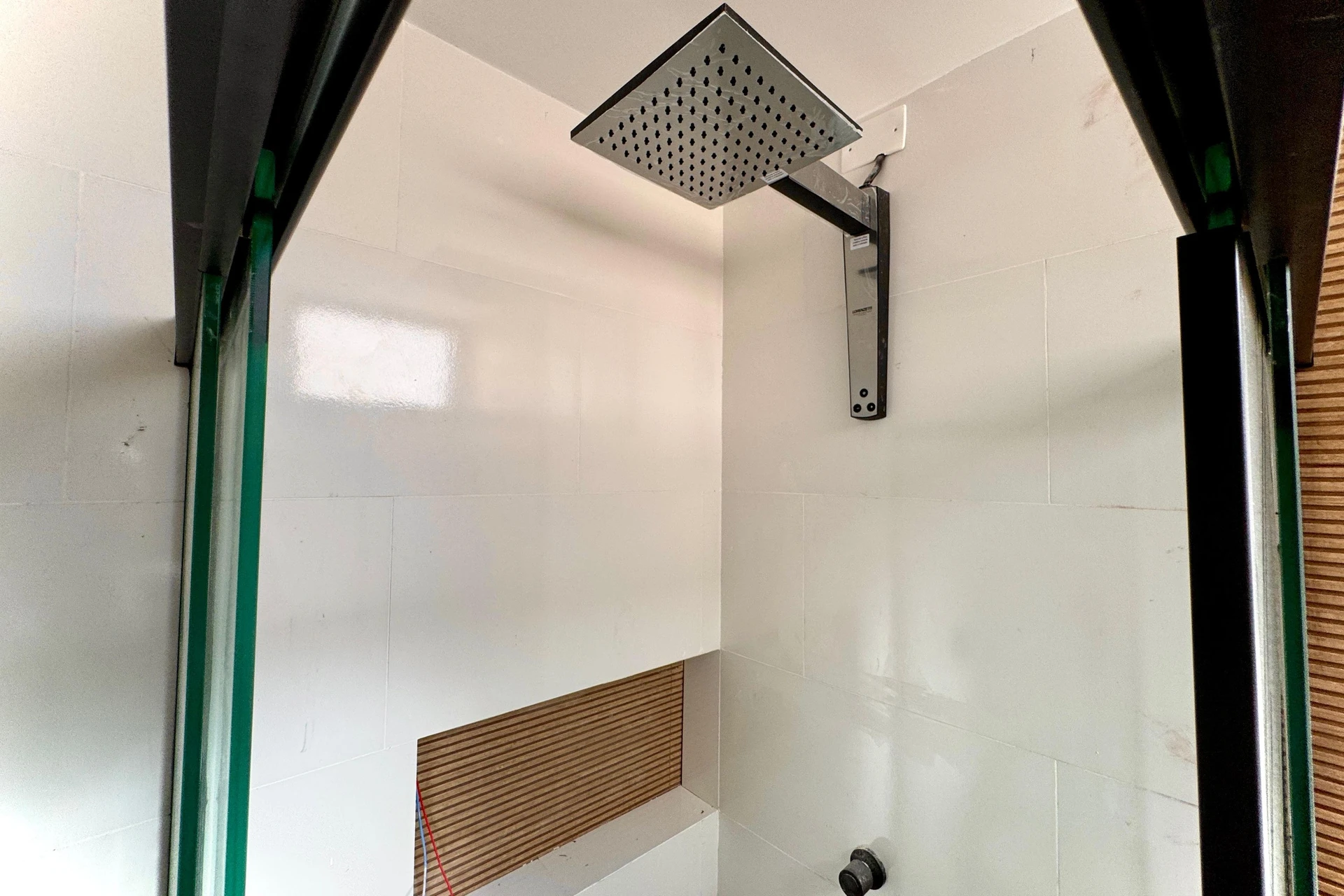 Apartamento de 1 dormitorio con cocina abierta y cocina a gas — photo 5