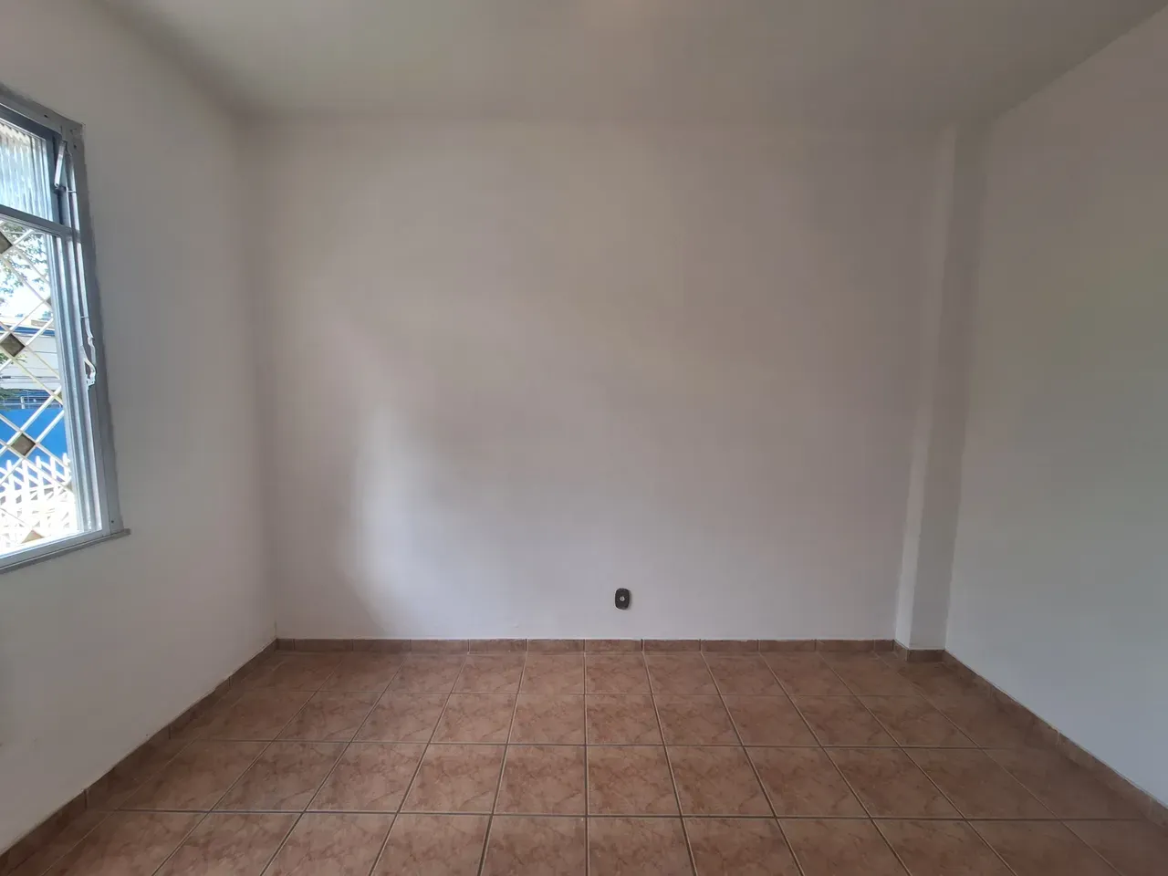 Unfurnished rental apartment with 2 bedrooms and 2 baths — photo 22