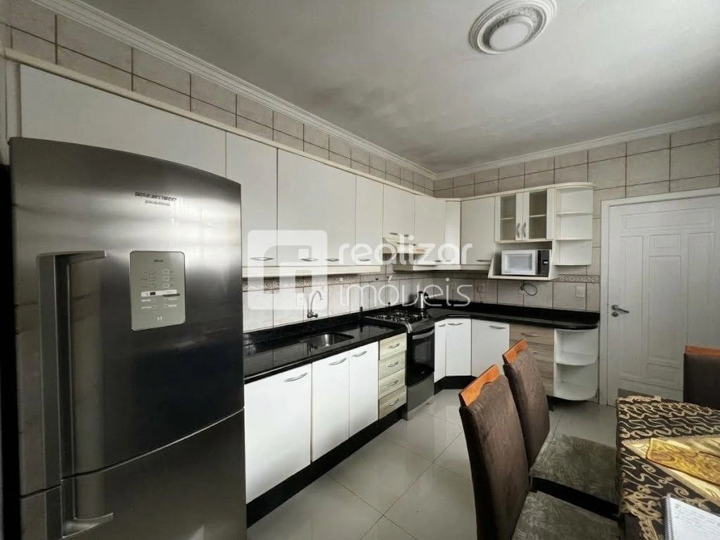 3-bedroom house with a garden in Florianópolis — photo 2