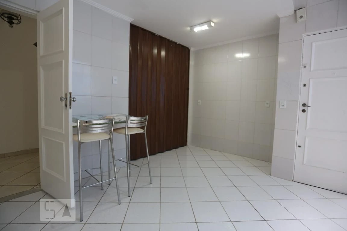 3-bedroom apartment with 2 bathrooms and no parking — photo 25