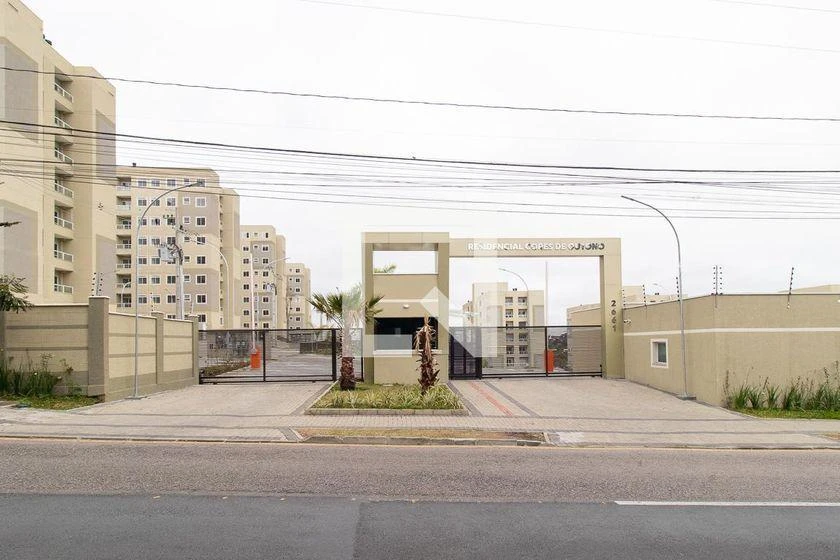 2-bedroom apartment in a building with a pool — photo 39
