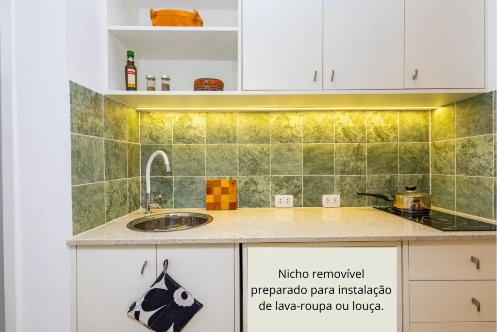 Furnished 31 m² studio with open-plan kitchen — photo 8