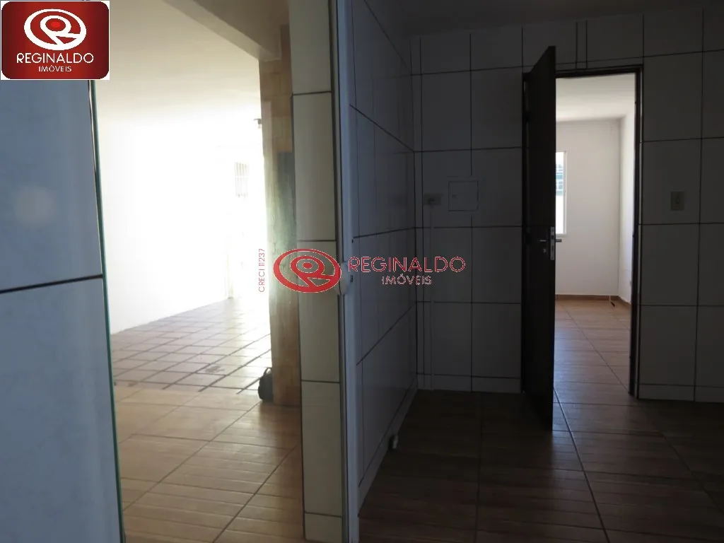 House with 2 bedrooms, 1 bath and 1 parking space — photo 23