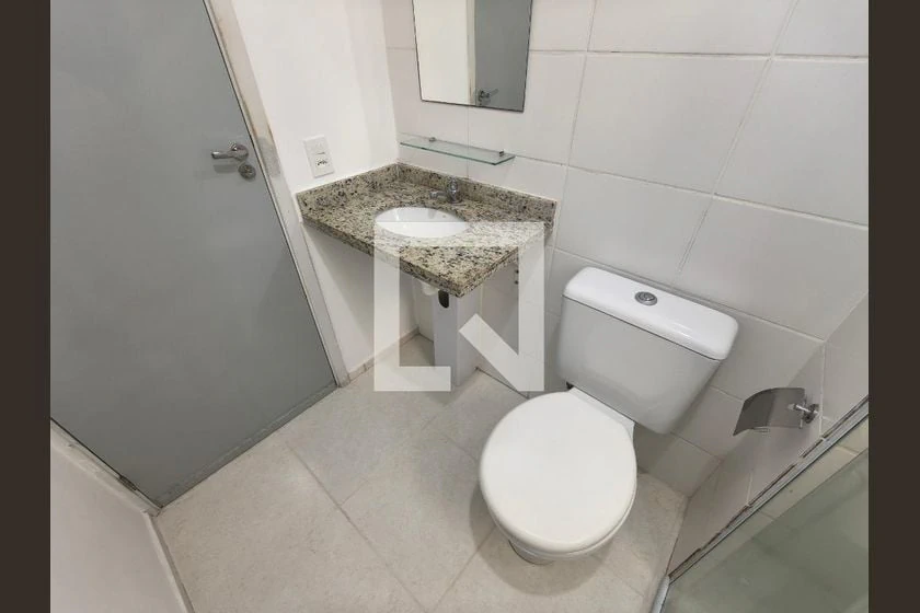 Apartment, 50 m², with wood or laminate floors — photo 17