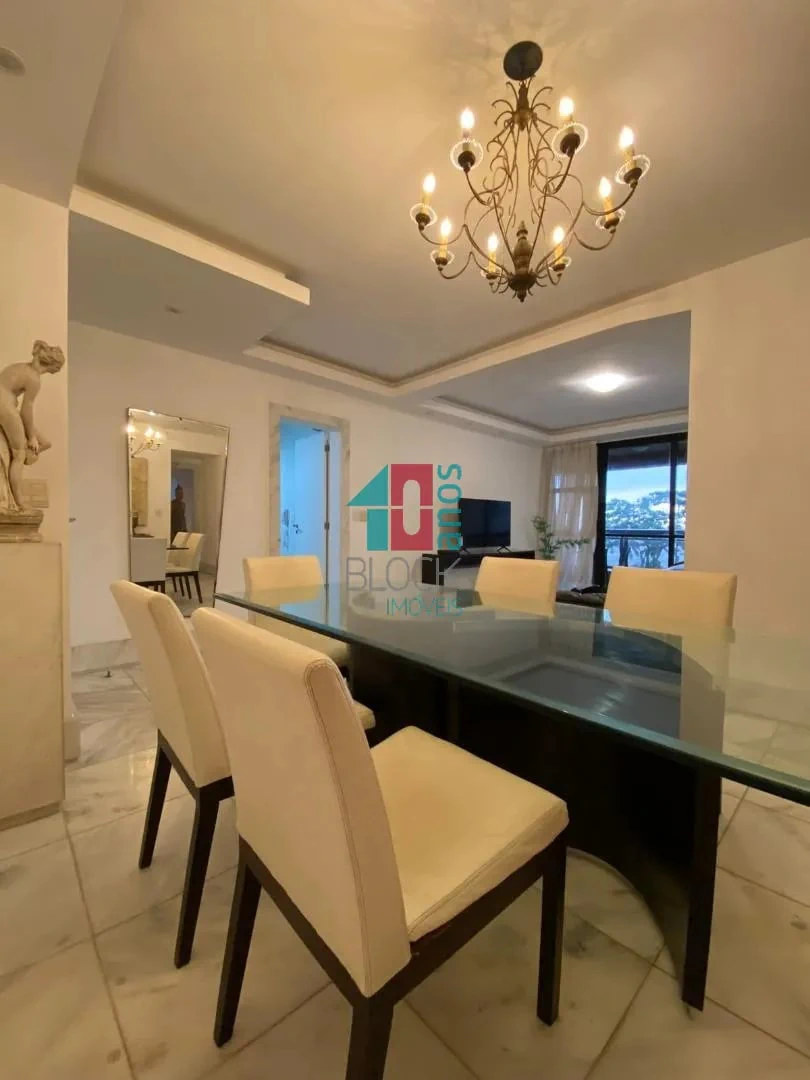 144 m² apartment with a home office and a water view — photo 8