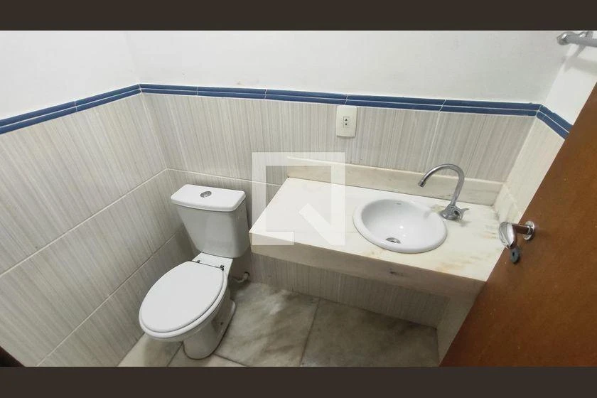 House with 3 bedrooms, 4 bathrooms and 360 m² — photo 35