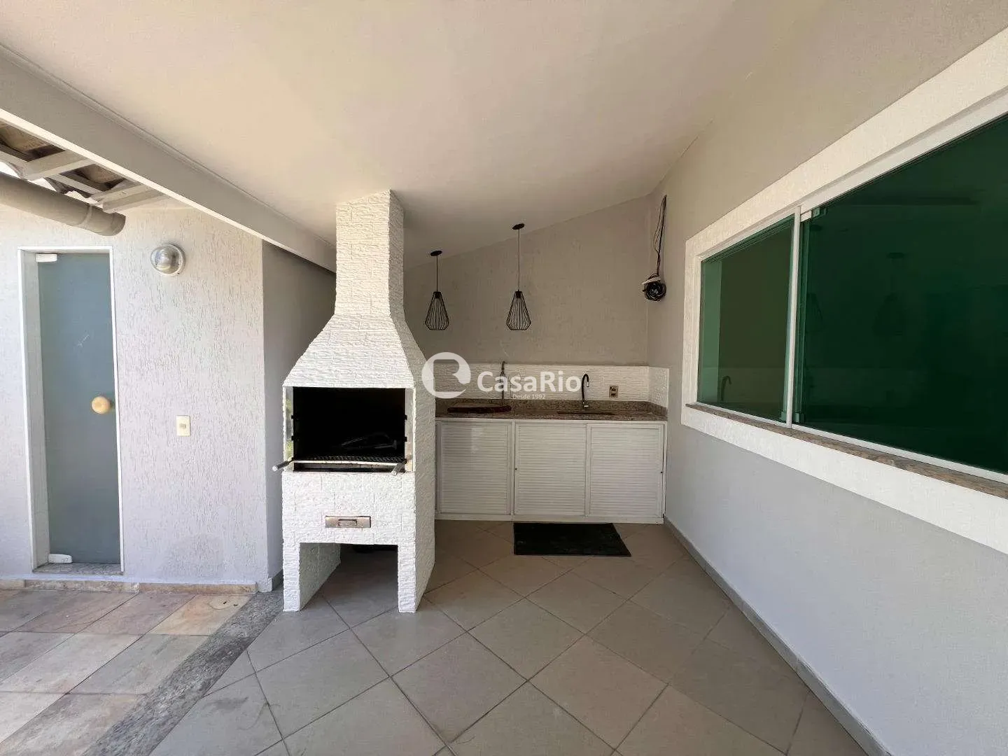 350 m² house with a bathtub and floor-to-ceiling windows — photo 15