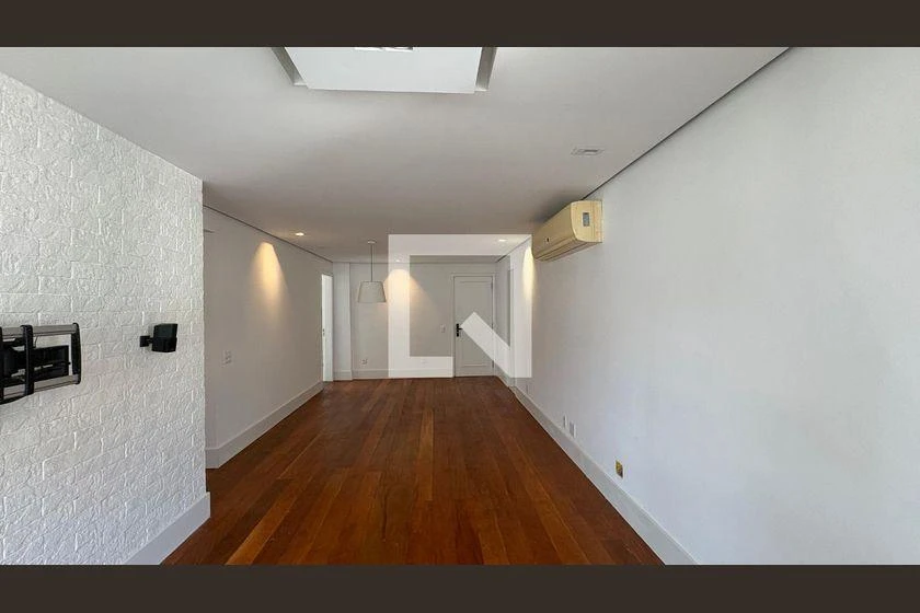 Apartment, 123 m², with a glass-enclosed balcony — photo 7