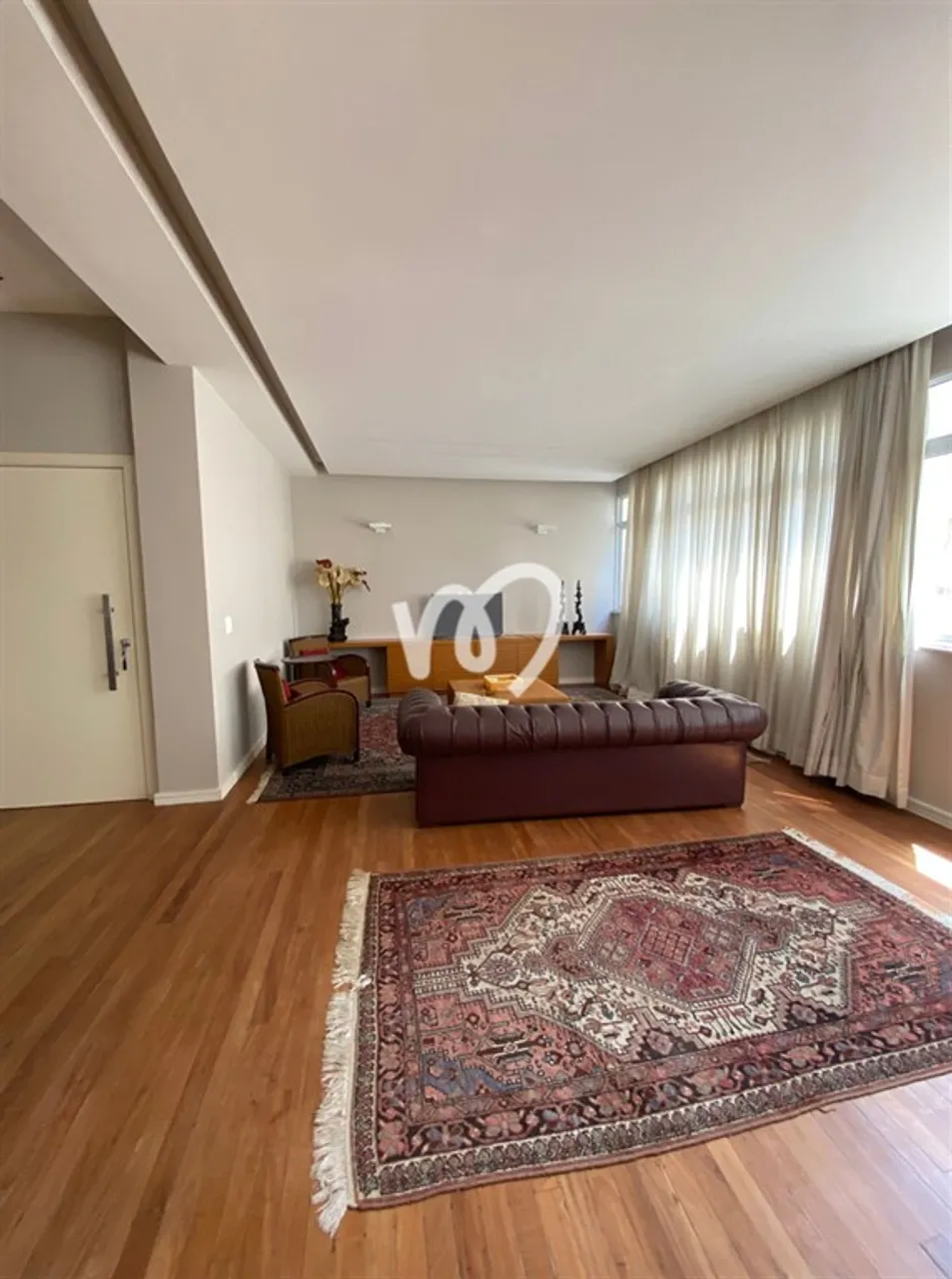 Furnished 314 m² apartment with 5 bedrooms — photo 7