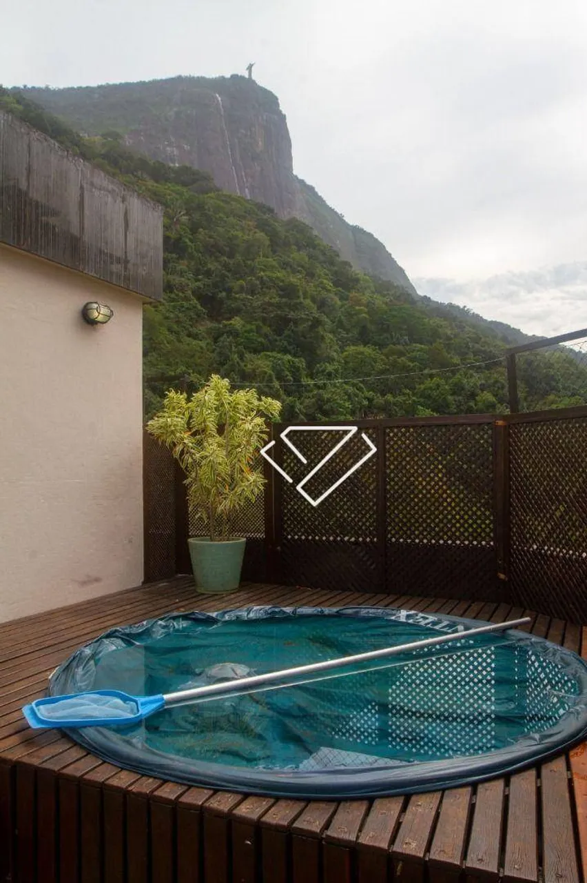 Apartamento com 3 dormitórios e varanda fechada 325 m² — photo 15