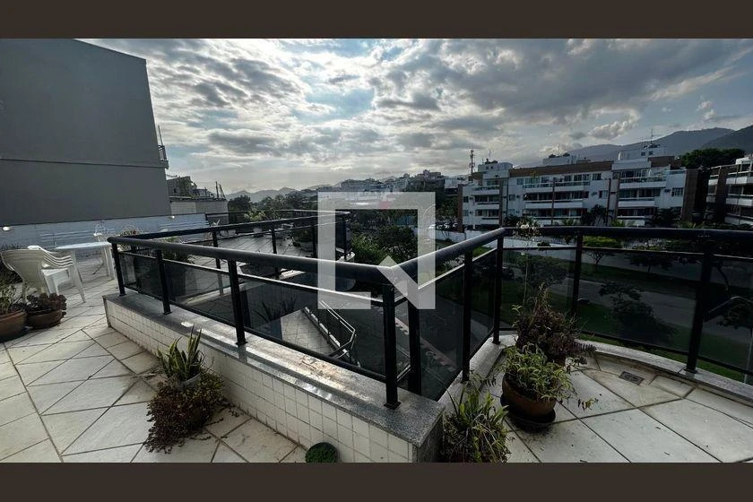 Furnished 203 m² apartment with 2 bedrooms and 2 parking — photo 37