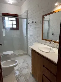 Furnished house with 4 bedrooms and 6 parking spots — photo 19