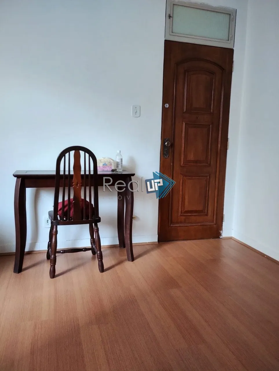Apartamento mobiliado com 2 quartos e 1 banheiro com box — photo 9