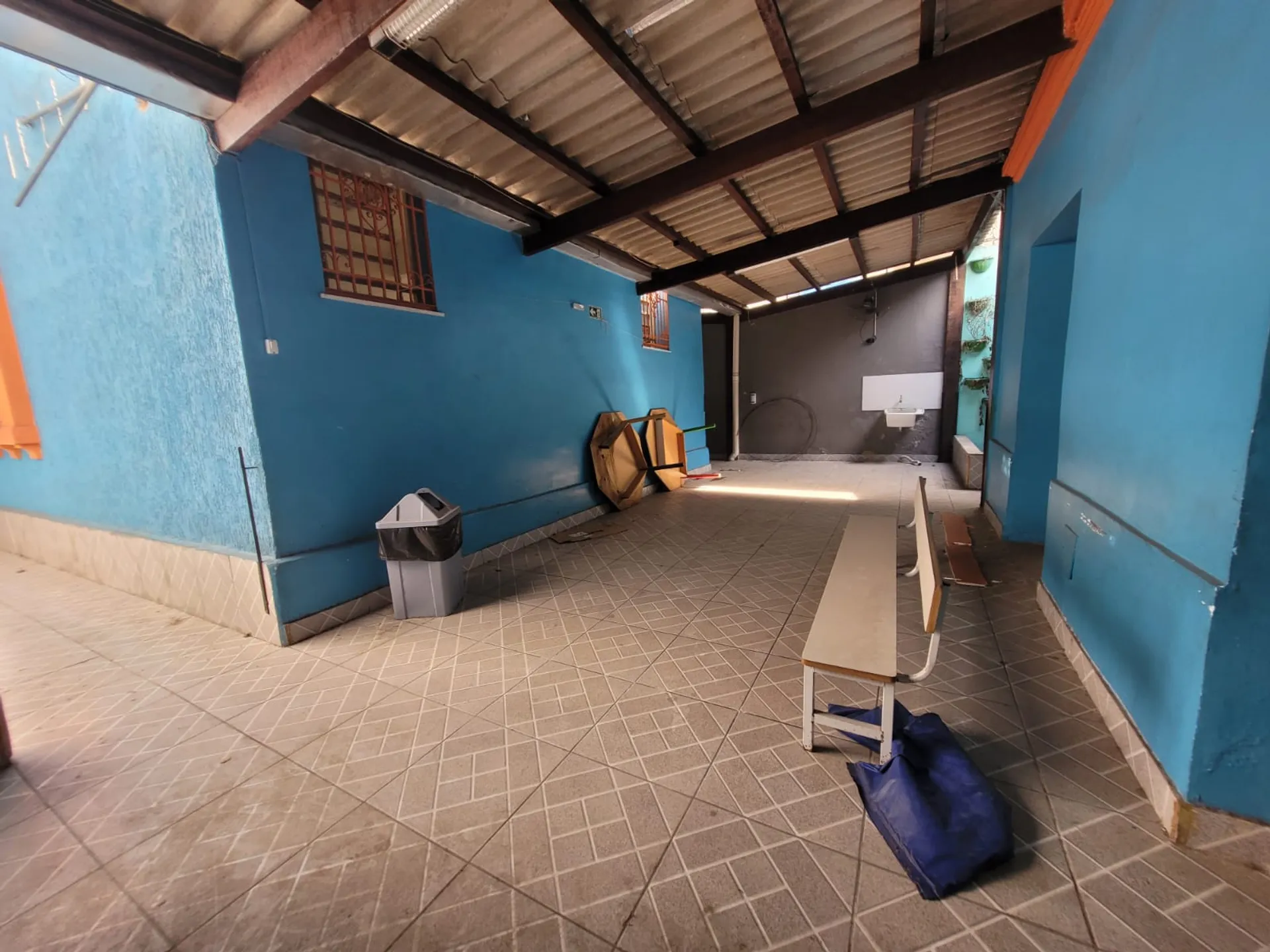 House, 202 m², with a home office