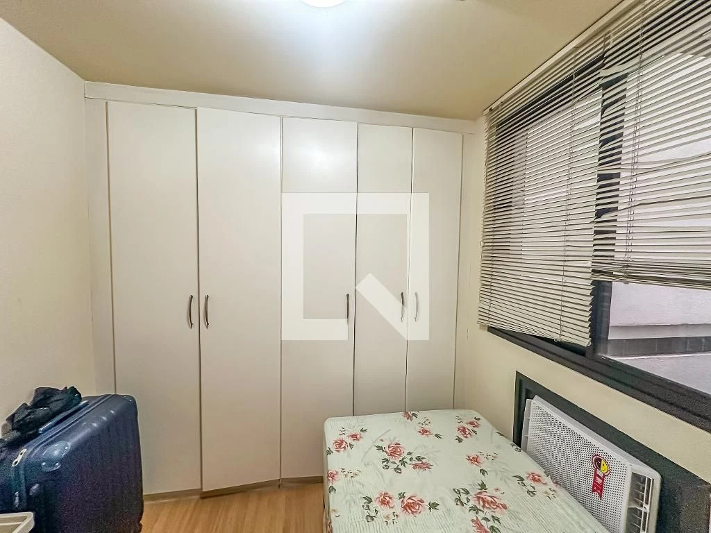 Furnished 2-bedroom apartment with built-in wardrobes — photo 25