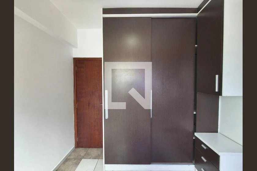 Rental apartment with 2 bedrooms and a balcony — photo 23