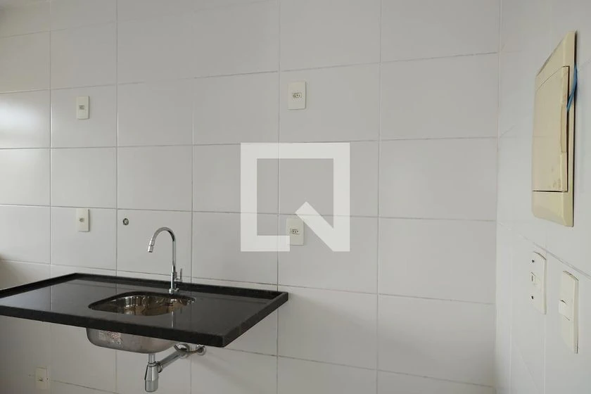 Apartment with an open kitchen and gas stove — photo 10
