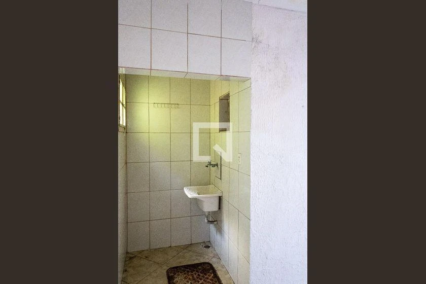 Rental apartment with 1 bedroom and 38 m² — photo 3