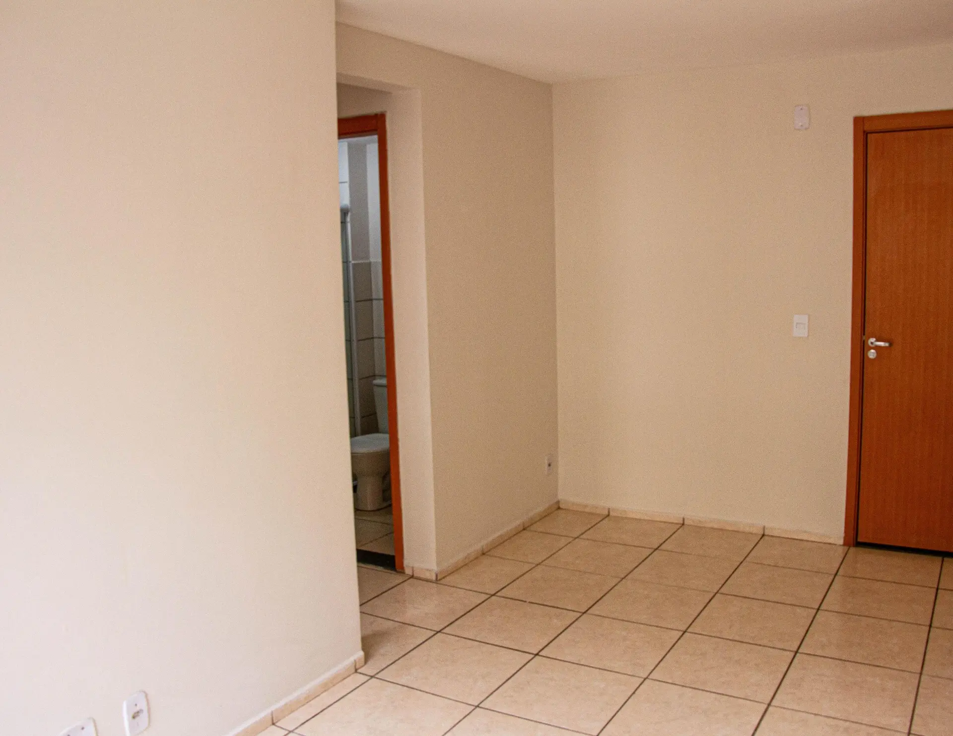 Unfurnished 2-bedroom apartment with 2 bathrooms — photo 7
