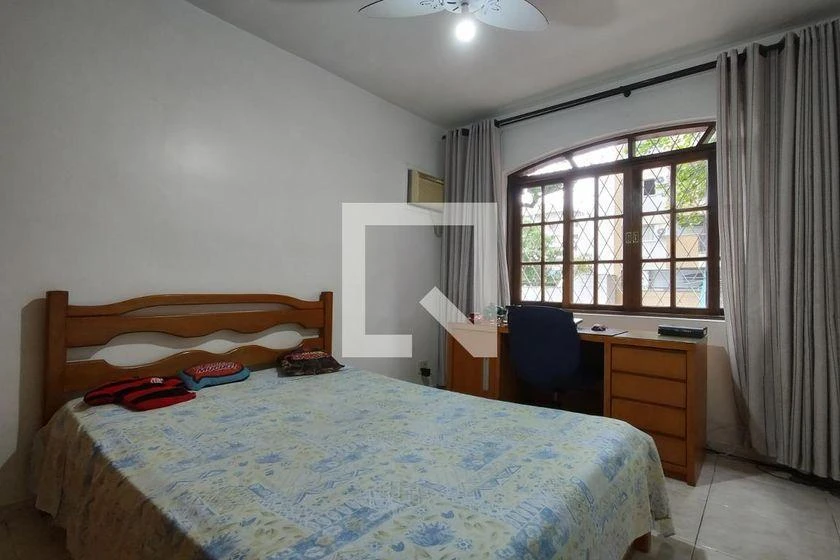 House with 6 bedrooms and shared pool — photo 27
