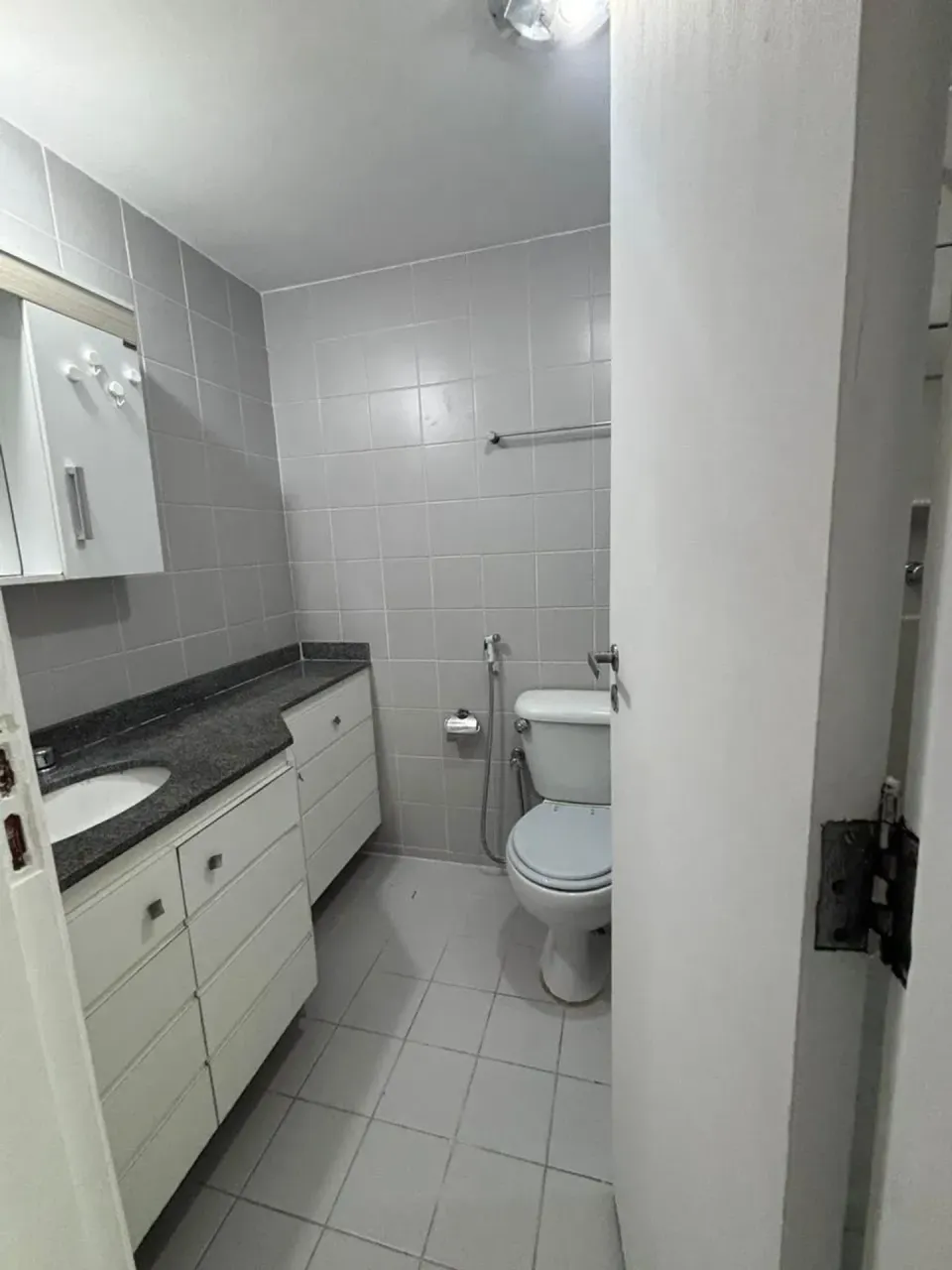 Furnished apartment with 3 bedrooms and a balcony — photo 7