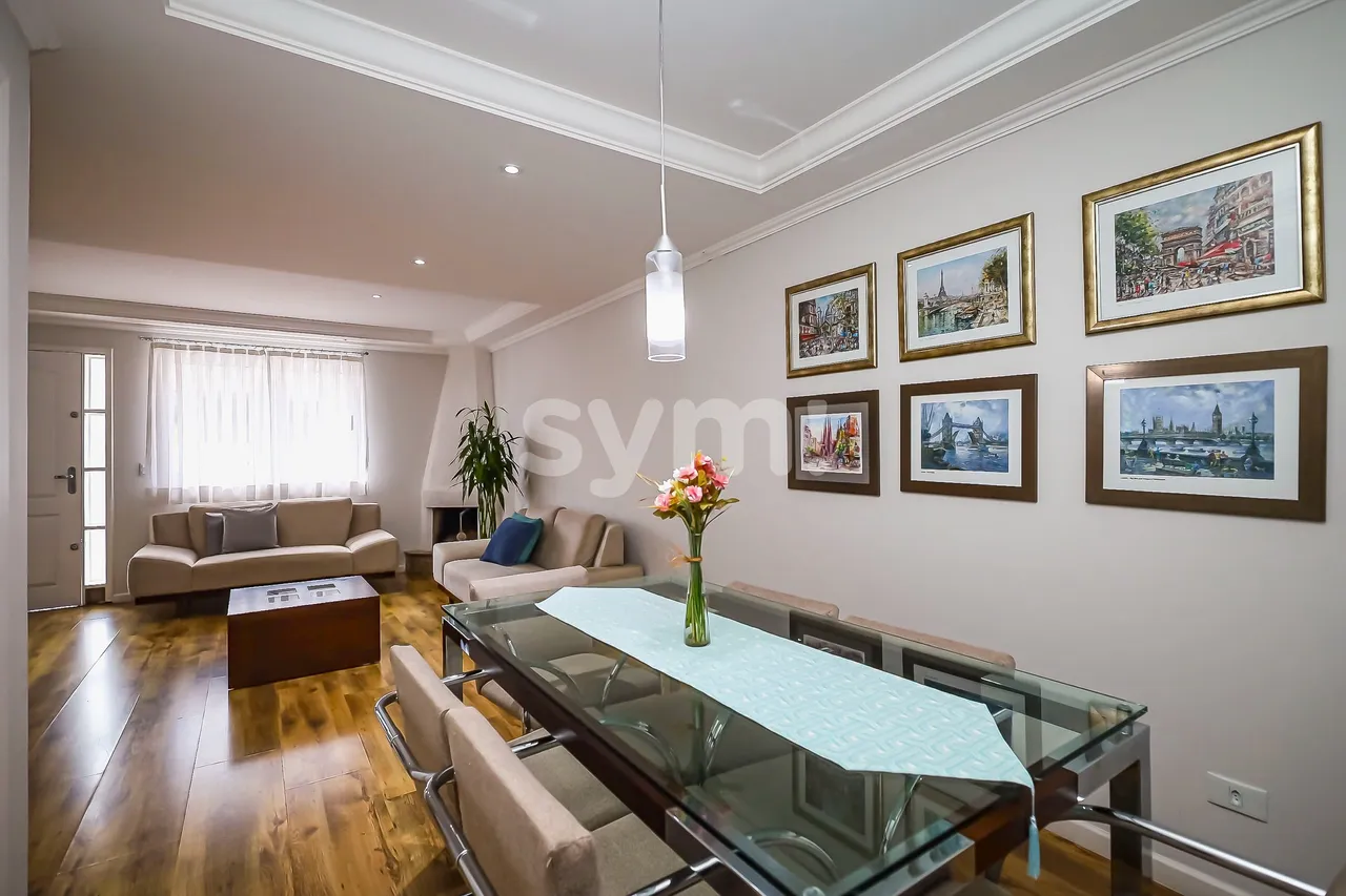 4-bedroom 180 m² house with 4 parking spaces — photo 8