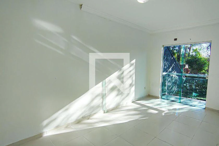 Rental house with 3 bedrooms and 217 m² — photo 15