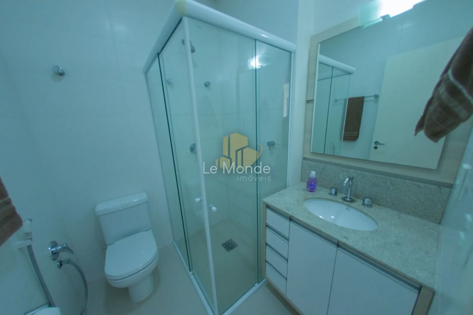 Apartamento amueblado con 4 dormitorios y 382 m² — photo 54