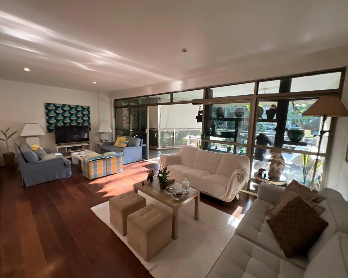 Furnished 170 m² apartment with 4 en-suite suites — photo 14