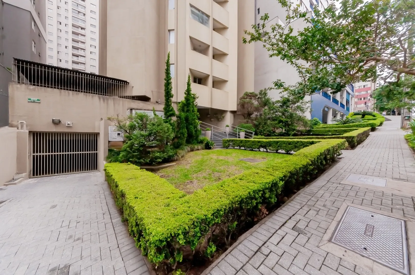 1-bedroom apartment with a balcony and 37 m² — photo 25