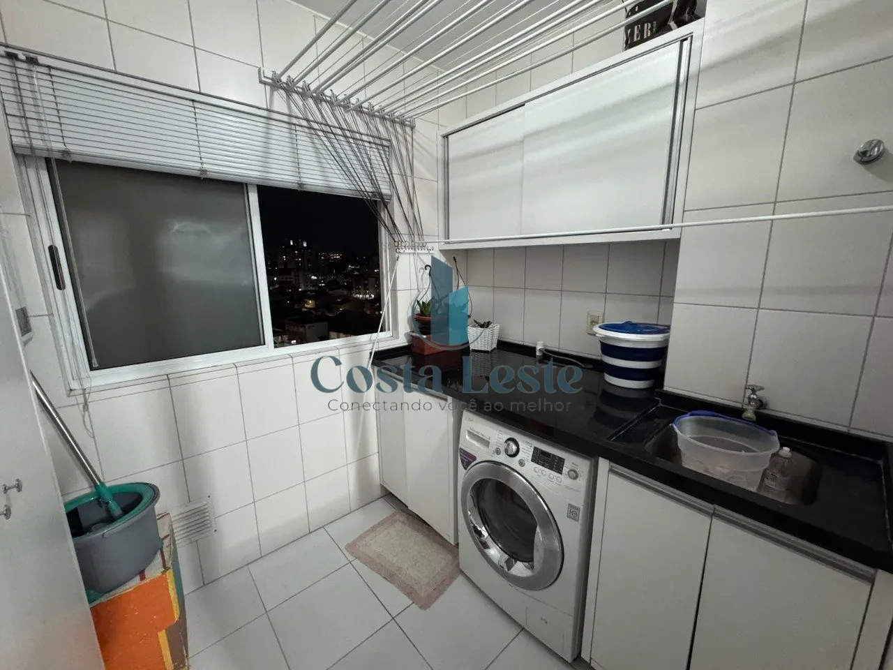 Furnished apartment with 4 bedrooms and 2 en-suites — photo 13