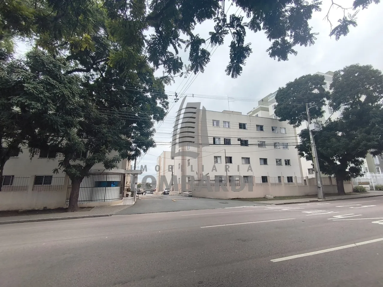 Unfurnished 3-bedroom apartment with 57 m² and a separate kitchen — photo 16