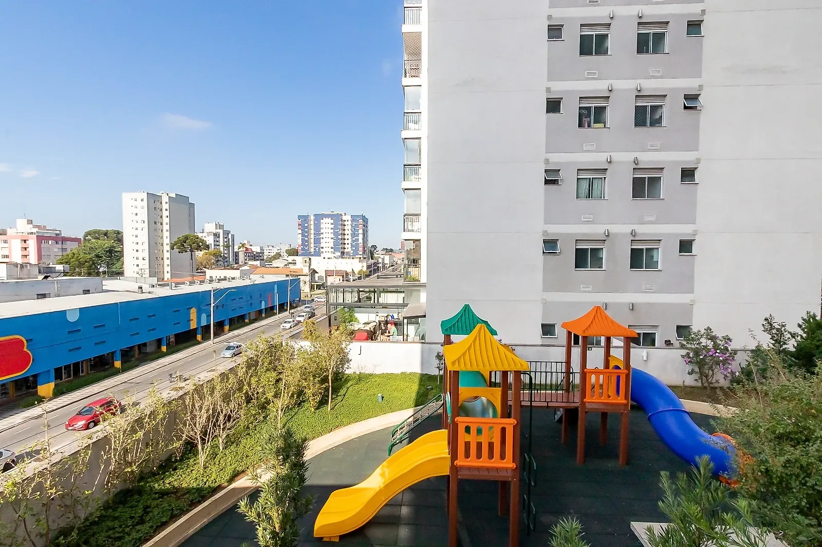 2-bedroom 63 m² apartment with a glass balcony — photo 33