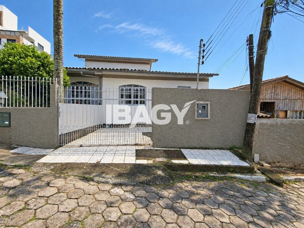 One-bedroom, 30 m² apartment in Florianópolis — photo 16
