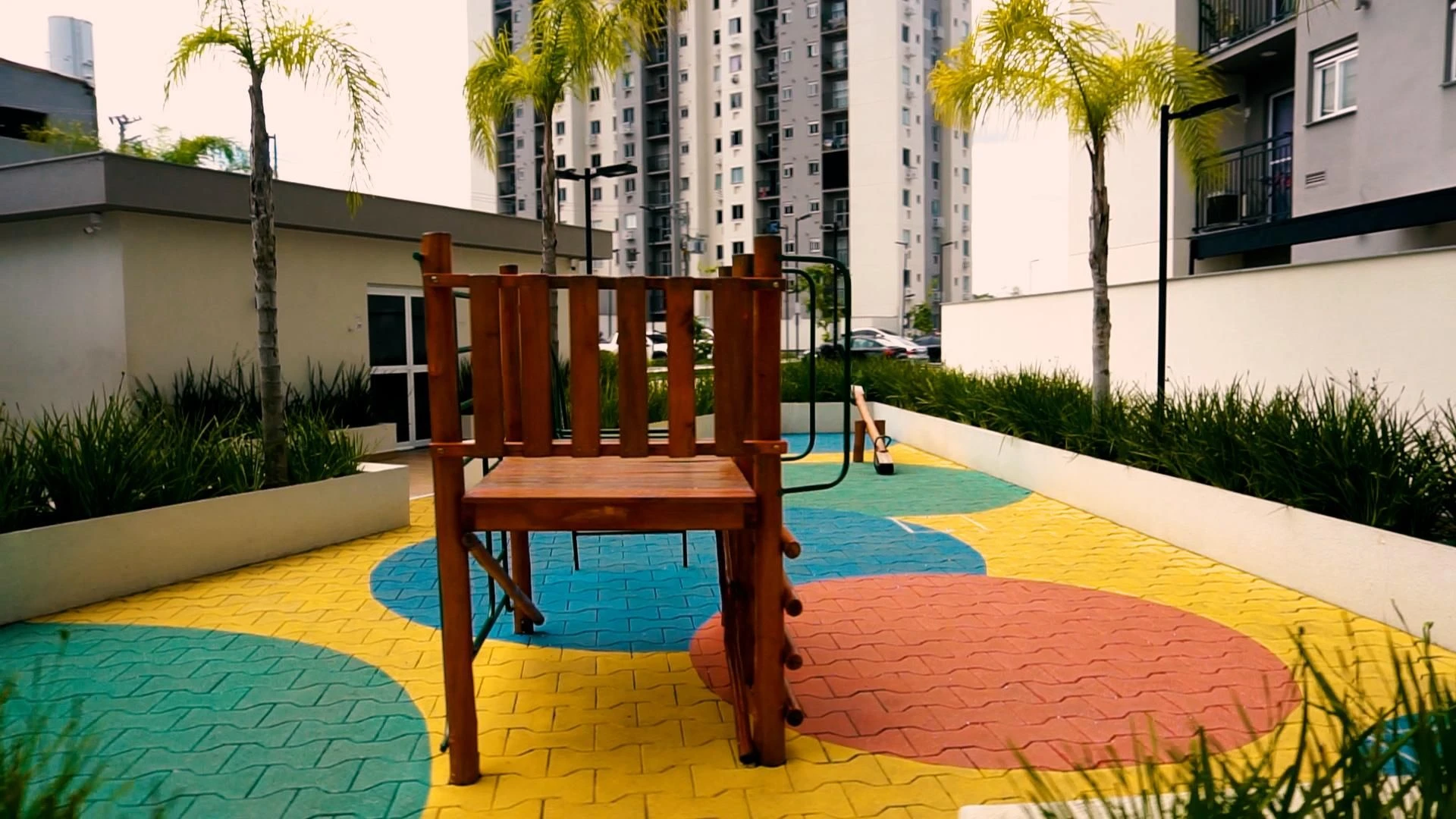 Apartamento mobiliado com varanda e churrasqueira na sacada — photo 37