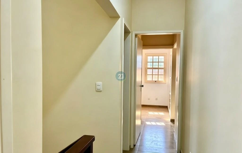 4-bedroom house with a grill on the balcony in Florianópolis — photo 3