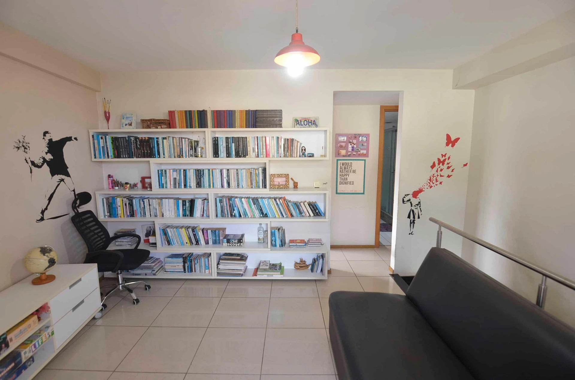 190 m² apartment with a mountain view and a home office — photo 27