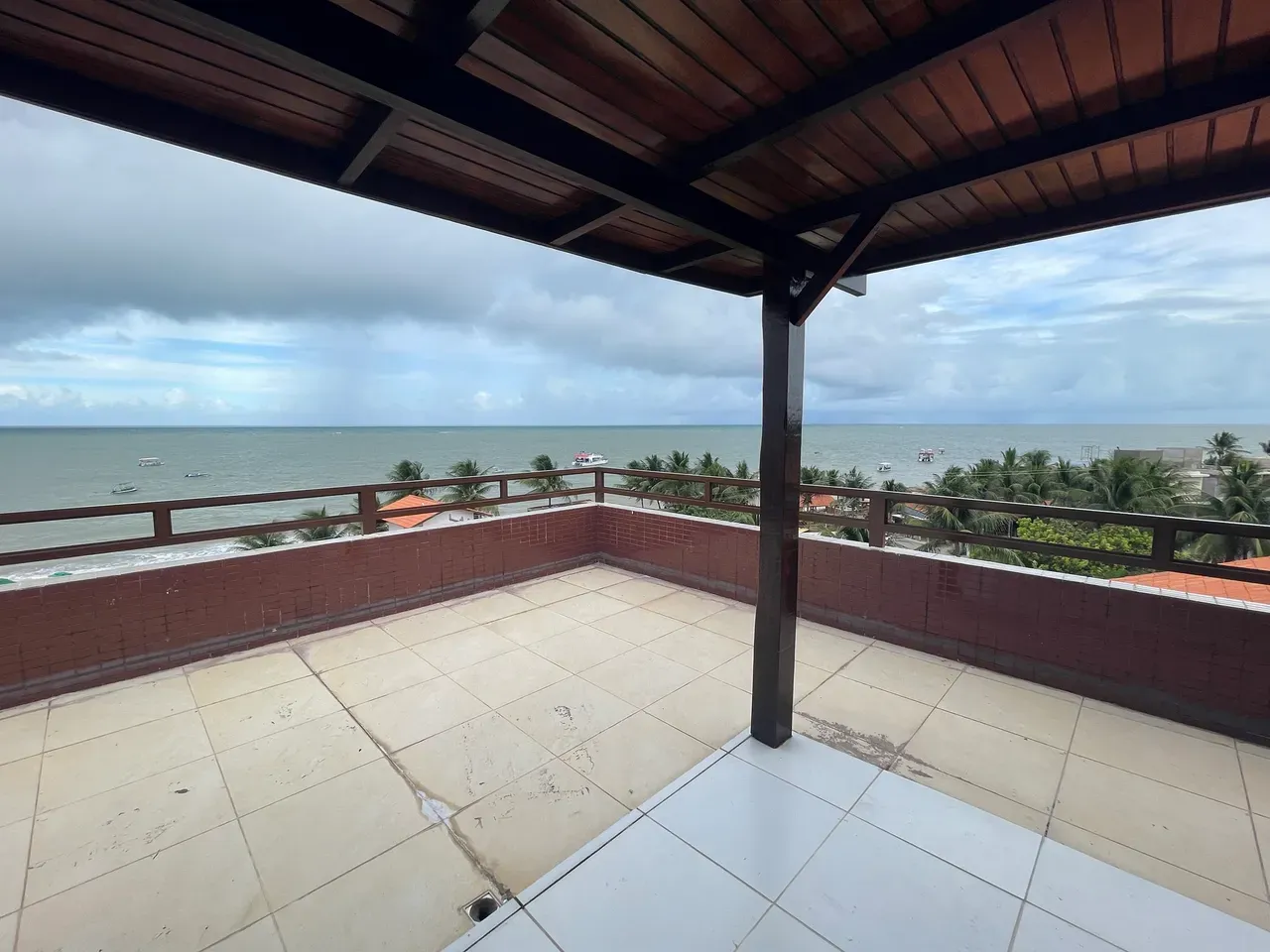 2-bedroom apartment with balcony and water view — photo 6