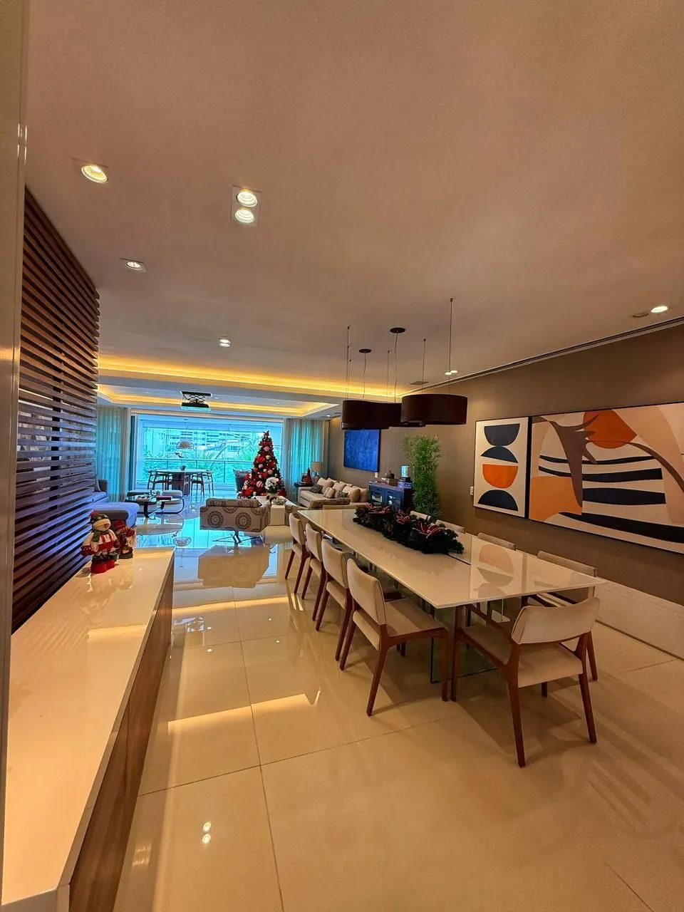 Furnished apartment with 4 bedrooms and 5 bathrooms — photo 8