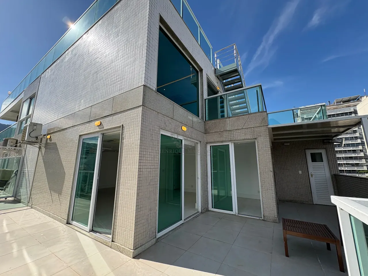 Triplex penthouse with 3 bedrooms and water view — photo 12